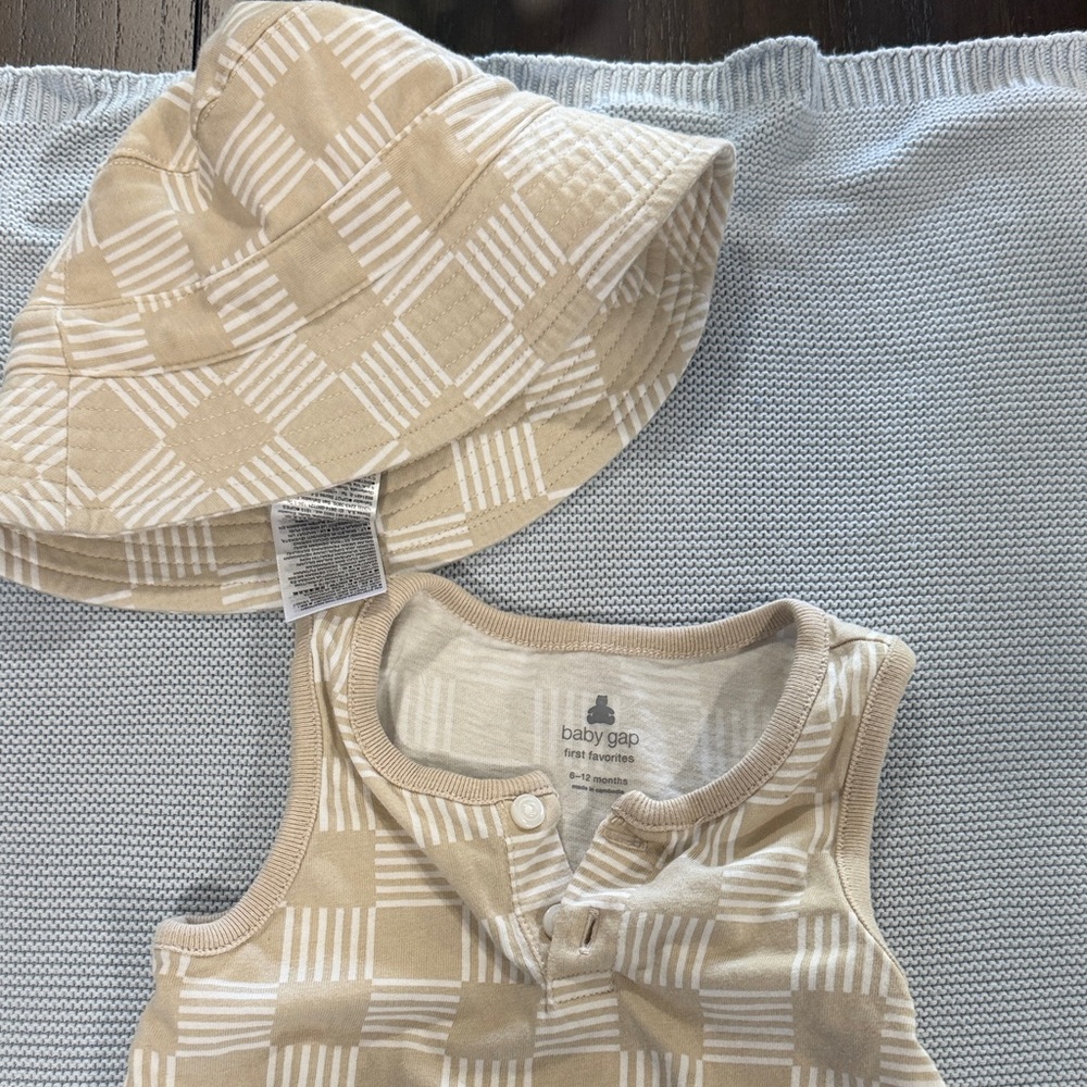 Hanna Andersson Tan Checkered Romper and Hat Set